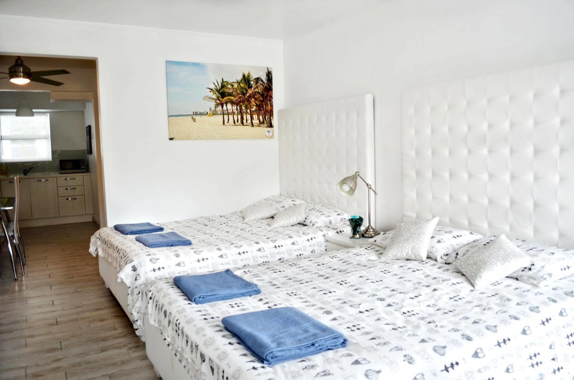 Miami Club Resort Miami Beach Extérieur photo